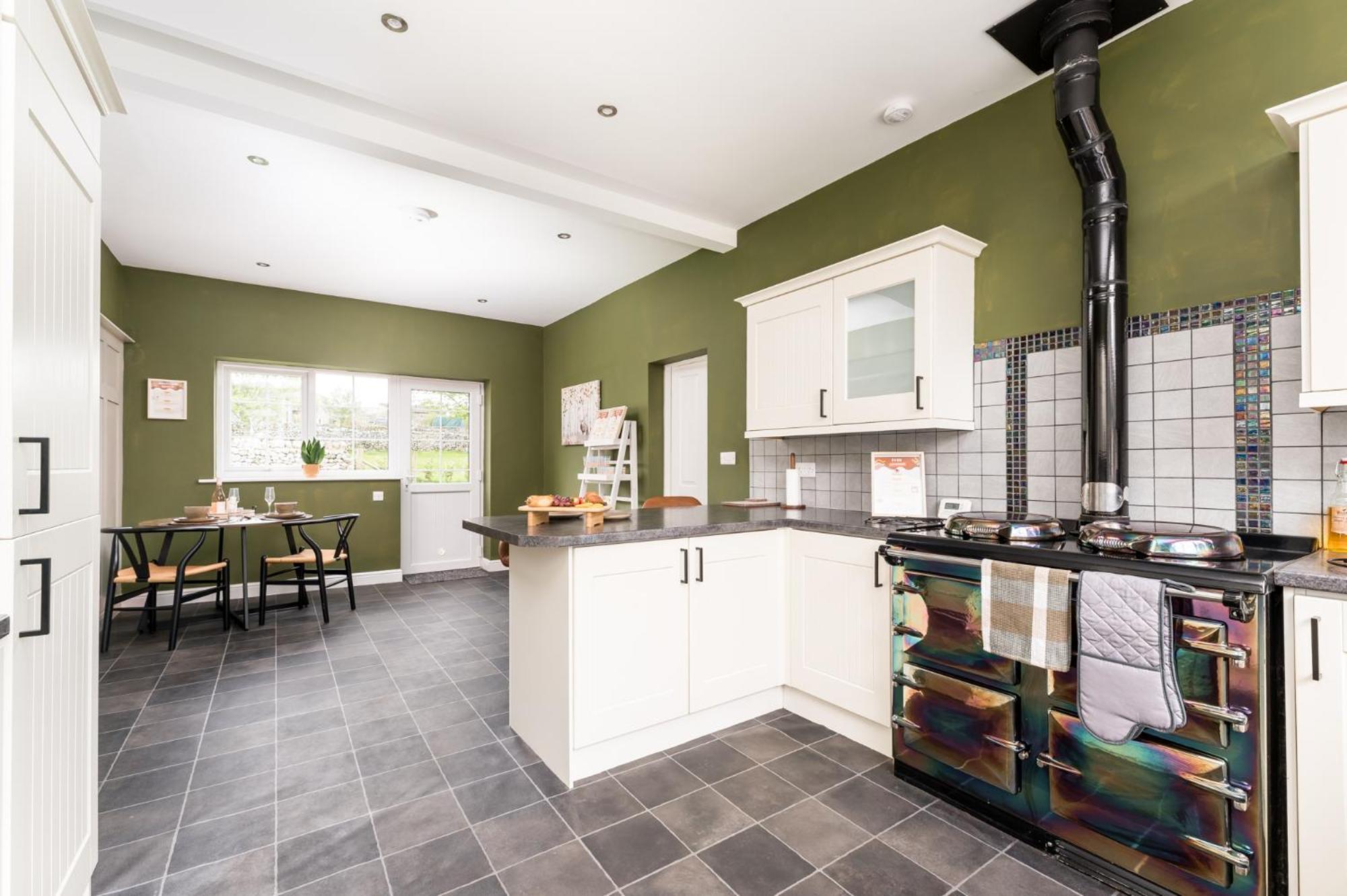 Central Malham Wellbeing Escape Hot Tub & Studio Екстер'єр фото